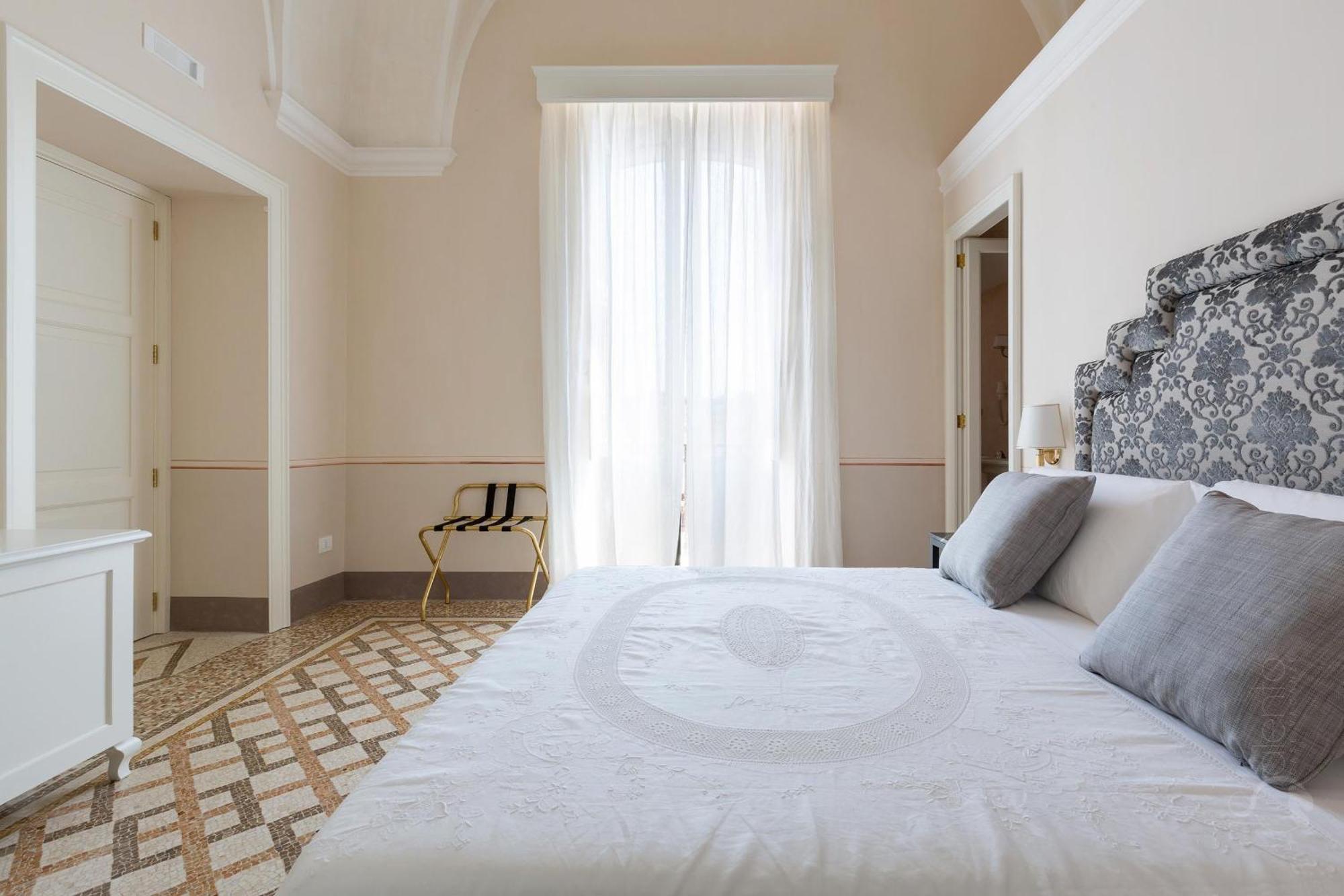 カザラーノ Palazzo Fasti Bed & Breakfast エクステリア 写真