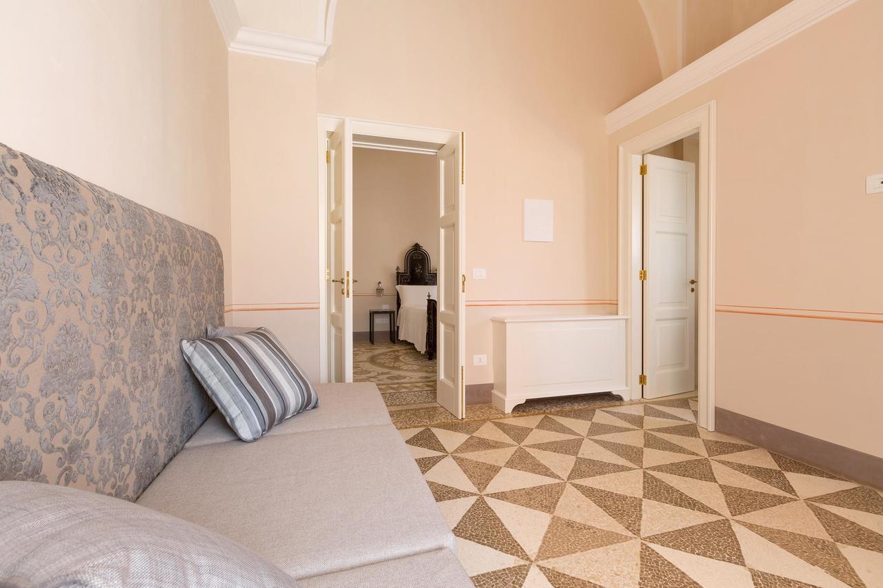 カザラーノ Palazzo Fasti Bed & Breakfast エクステリア 写真