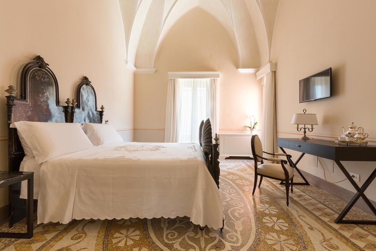 カザラーノ Palazzo Fasti Bed & Breakfast エクステリア 写真