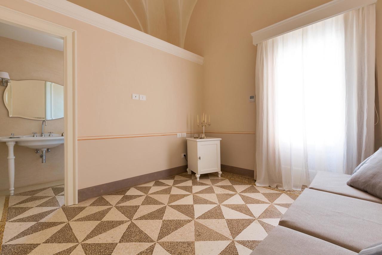 カザラーノ Palazzo Fasti Bed & Breakfast エクステリア 写真