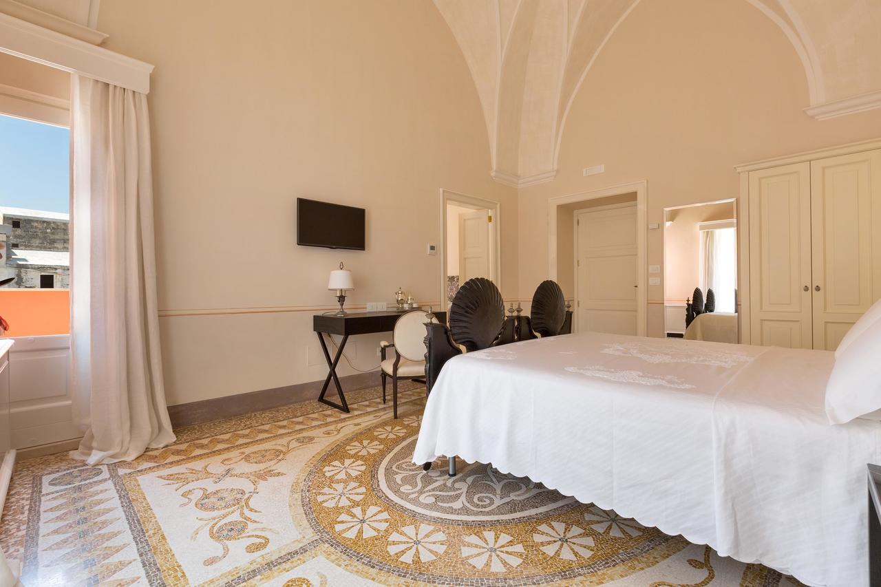 カザラーノ Palazzo Fasti Bed & Breakfast エクステリア 写真